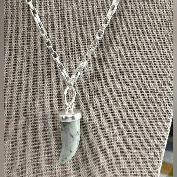 NWTĀ LuckyāSilverāGemstoneāGreenāTuskāPendantāNecklaceā#LBNK - Picture 7 of 7